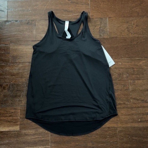 Lululemon- Essential pleated back tank top-black- size 6-NWT - Picture 5 of 8